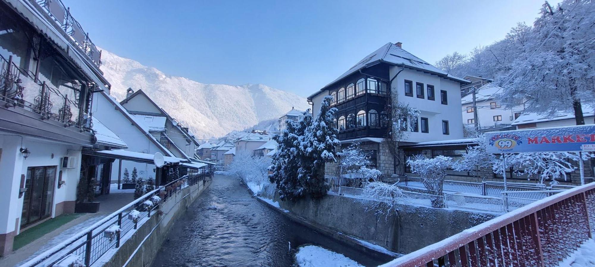 Aparthotel Panorama Travnik Extérieur photo